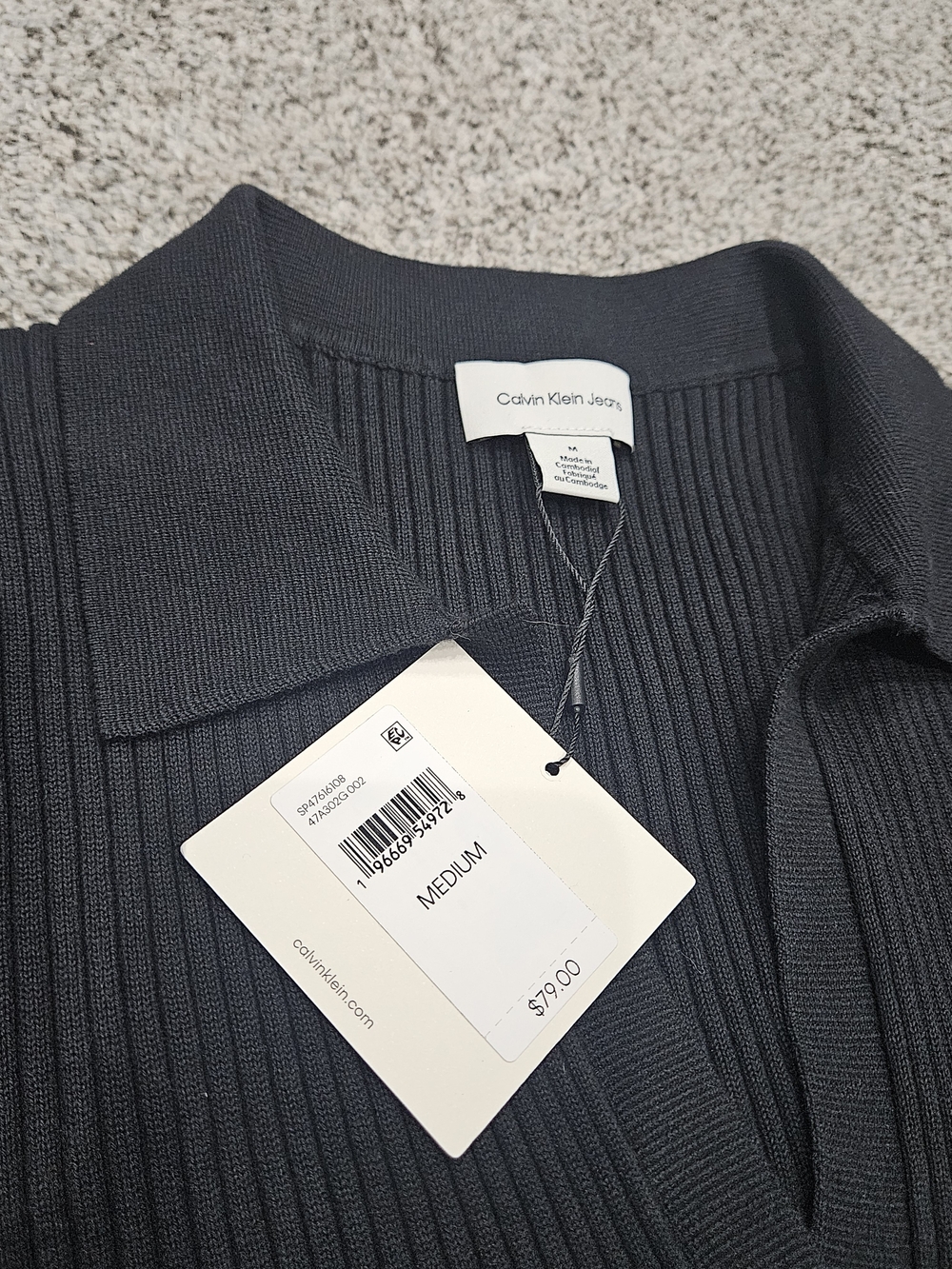 Calvin Klein Jeans Women's Ribbed V-Neck Sweater - BLACK